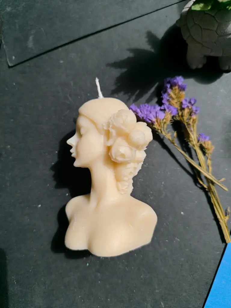 Elegant Lady Candle